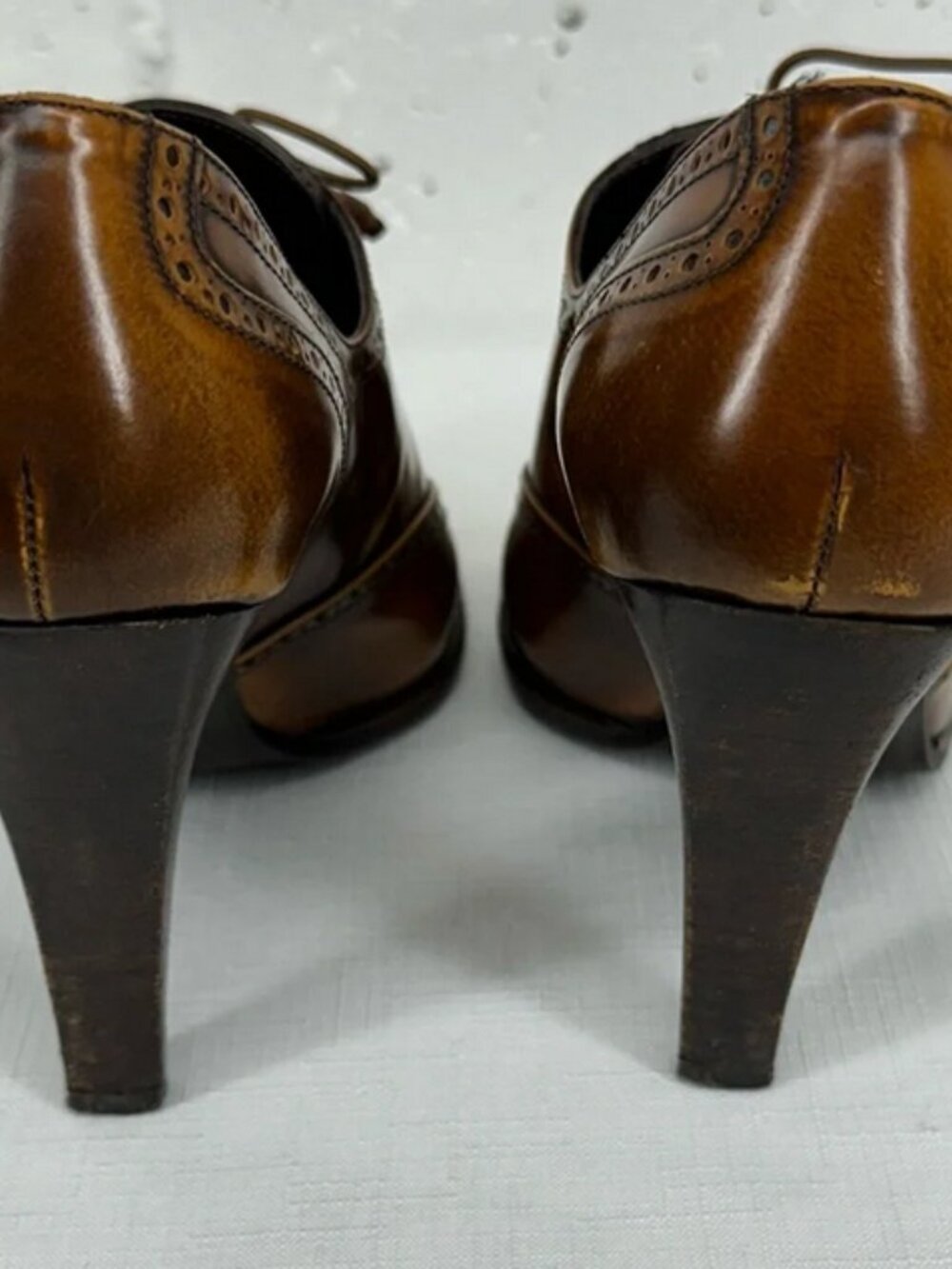 Stewart Weitzman Women’s size 7 Brown Leather Oxford Heels - Picture 4 of 5